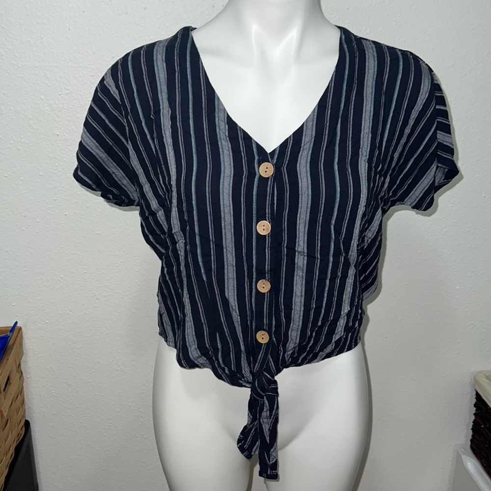 Universal Thread Striped Top Sz XS